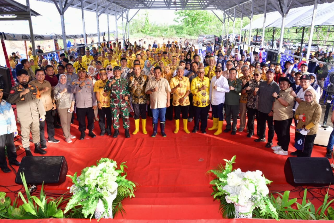 Bupati Soppeng Tancap Gas Tanam Pisang Cavendish di Lahan 15 Hektare