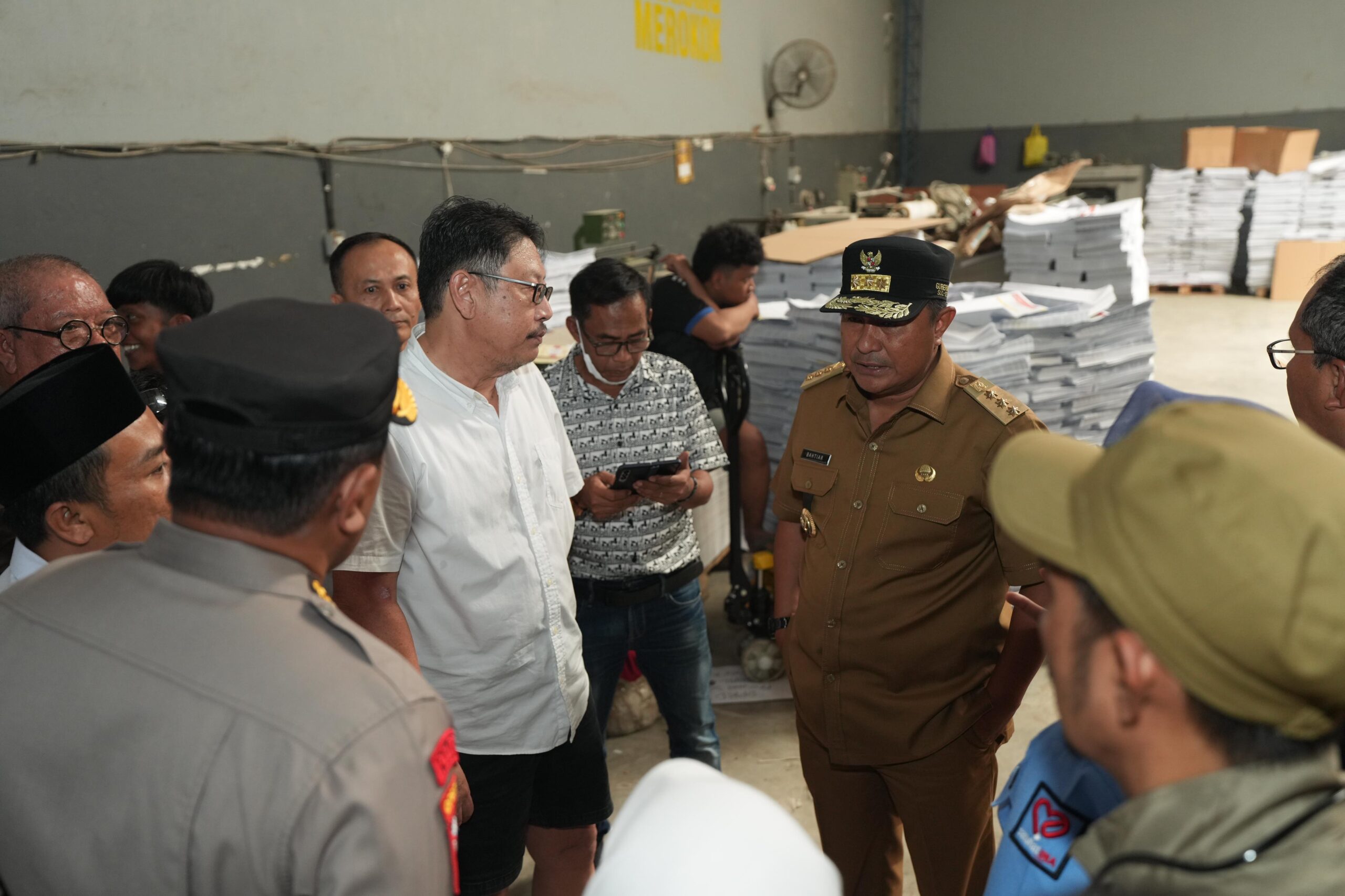 Pj Gubernur Sulsel Bersama Forkopimda Cek Kesiapan Gudang Logistik Pemilu Kota Makassar