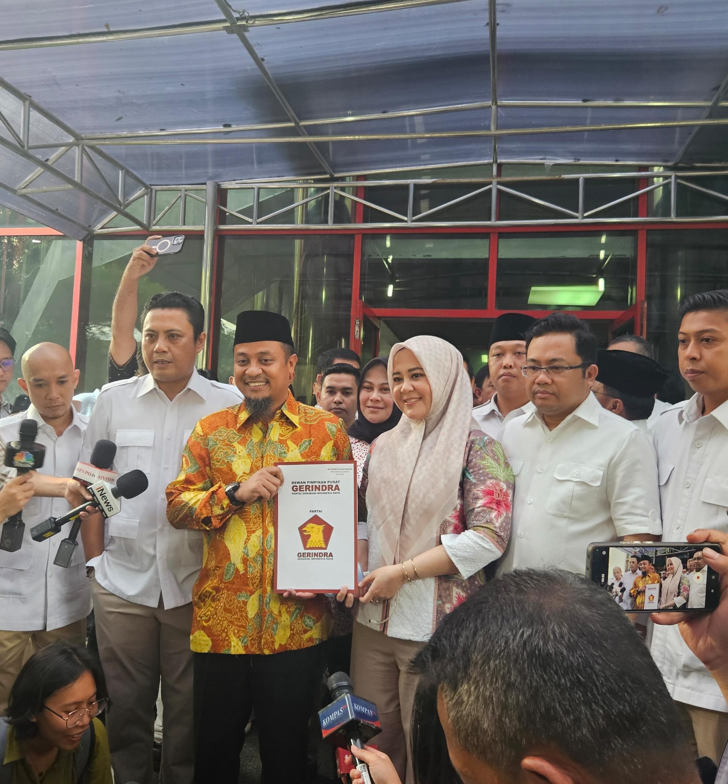 Sah! Partai Gerindra Serahkan Rekomendasi Ke  Andalan Hati  Pilgub Sulsel 2027l4: Sudirman-Fatma