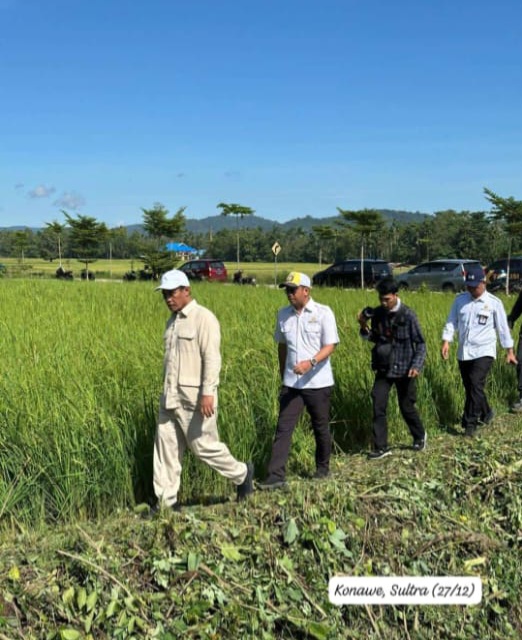 Mentan Amran Menelusuri Jaringan Irigasi di Konawe Demi Swasembada