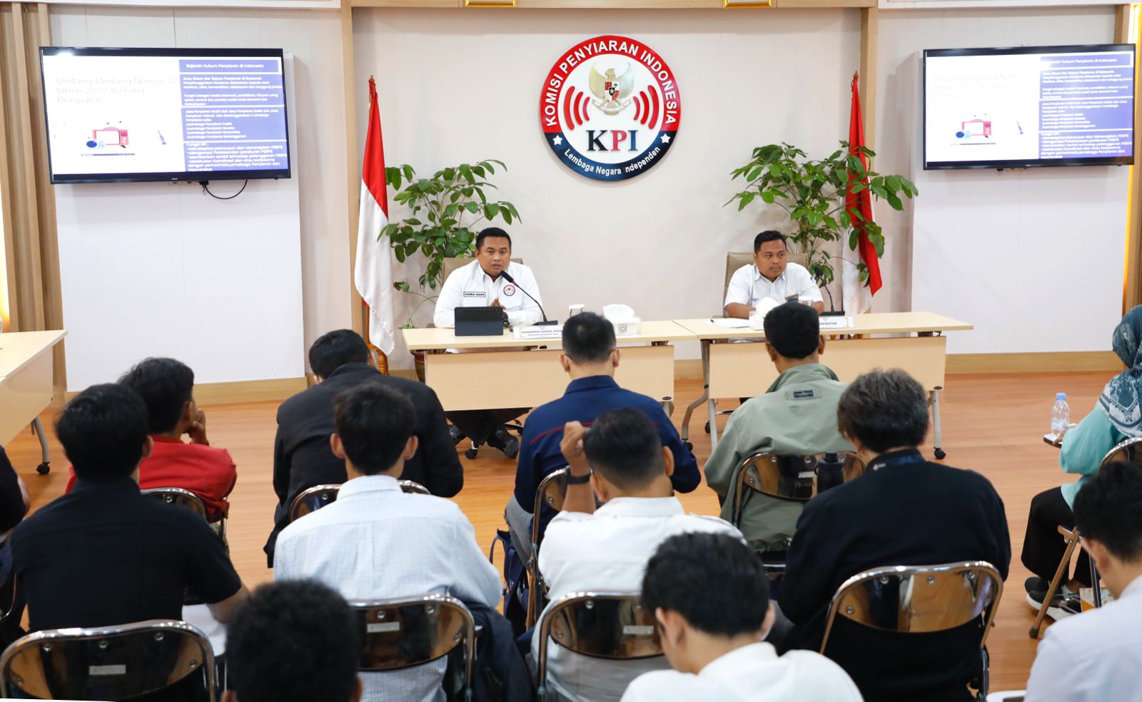 KPI Akan Kenakan Sanksi Denda  Bagi Pelanggar Aturan Siaran 