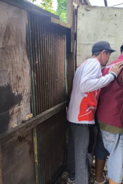 Penertiban “Markas” Waria di Pekuburan Panaikang, Ditemukan Kondom dan Botol Lem di Lokasi