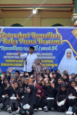 Buka Bersama Warga Empagae, Bupati SAR Paparkan 14 Program Unggulan