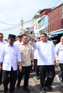 Jelang Idulfitri, Wali Kota Makassar dan Mendag Sidak Harga Komunitas di Pasar Terong