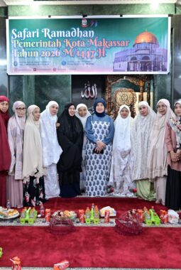 Wakil Wali Kota Makassar Tarawih Bersama Warga di Masjid Nurul Jihad Toddoppuli