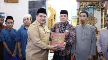 Safari Ramadan di Rajawali, Wali Kota Makassar Ajak Warga Sambut Pasar Murah