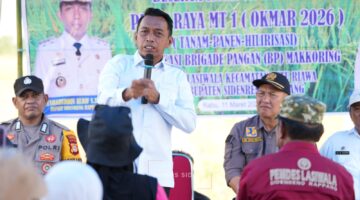 Bupati beri pengarahan hasil panen di lokasi