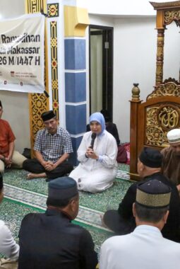 Safari Ramadan di Mariso, Aliyah Mustika Ilham Ajak Orang Tua Awasi Penggunaan Media Sosial Anak