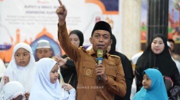 Safari Ramadan Terus Bergulir, Bupati Syaharuddin Puji Pertumbuhan Ekonomi Desa Bila Riase 