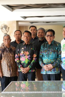 Dua Jam Berdiskusi, Bupati Syaharuddin dan Aksa Mahmud Bahas Rencana Strategis