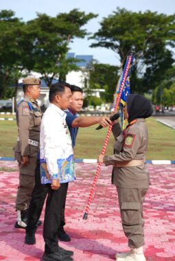 Bupati Sidrap Lepas Kontingen HUT Satpol PP, Tekankan Karakter yang Disegani dan Disenangi