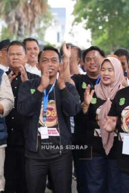 Ribuan Peserta Audisi Dangdut Academy Indosiar Penuhi Kantor Bupati Sidrap