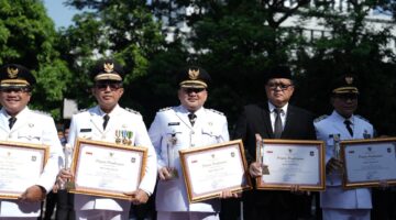 Makassar Bersinar di Panggung Nasional: Satu-satunya dari Luar Jawa Raih Penghargaan di Hari Otda