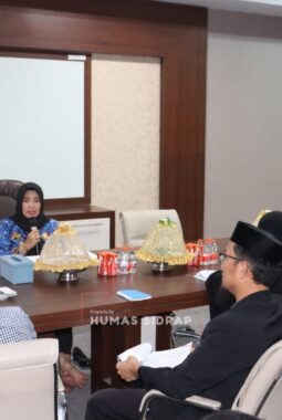 Tindak Lanjuti Rekomendasi DPRD atas LKPJ 2025, Wabup Sidrap Rakor dengan OPD