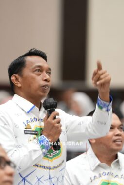 Pertumbuhan Ekonomi Tertinggi, Bupati Sidrap Paparkan Keberhasilan Cetak Sawah Rakyat