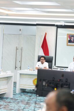 Bupati Sidrap Paparkan Terobosan Stabilkan Harga Telur di Hadapan Menteri Pertanian