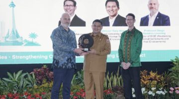 Munafri Raih Pengakuan Dunia, Program RISE Antar Kota Makassar Terima WRI Ross Center Prize 2025–2026