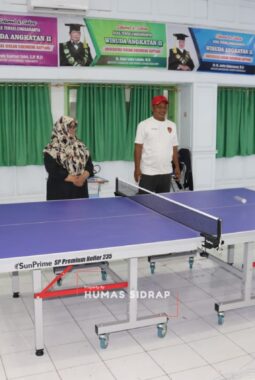 Wabup Nurkanaah Tinjau Venue Tenis Meja Porsenijar PGRI Sulsel, Coba Fasilitas Bersama Atlet Sidrap