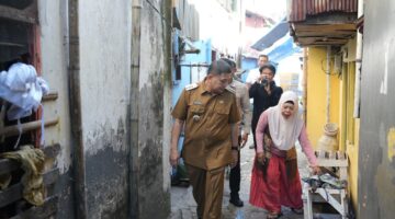Wali Kota Appi Susuri Lorong di Wilayah Utara, Pastikan Air PDAM Mengalir ke Rumah Warga