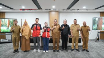 Wali Kota Makassar Sambut 248 Mahasiswa KKN Unhas, Dorong Penguatan Program Urban Farming dan Zero Waste