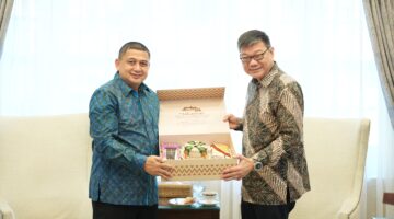 Wali Kota Makassar-Dubes Singapura Bahas Progran Penguatan Kapasitas ASN hingga Masyarakat