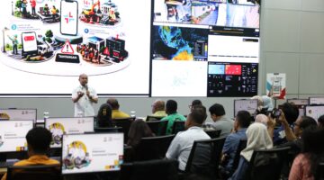 Kominfo Makassar Perkenalkan Lontara+ dan MARVEC kepada Peserta Australia Awards sebagai Praktik Baik Transformasi Digital