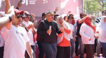 Porseni HUT ke-81 RI di Pemkot, Appi-Melinda Tutup dengan Duet Lagu “Kamu Gak Sendiri” dan “Bento”