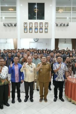 Munafri Jamu 70 Paskibraka Makassar, Dapat Uang Tunai dan Studi Wisata ke Bali