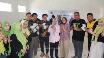 75 Anak Ikuti Sunatan Gratis di Passeno, Wabup Nurkanaah Apresiasi Semangat Berbagi