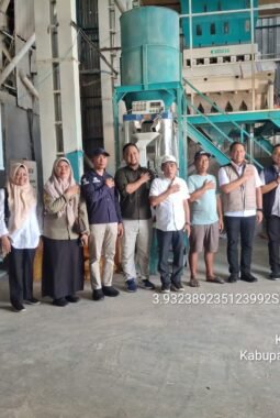 Satgas Pangan Mabes Polri Pantau Harga Beras dan Stok Pangan di Sidrap, Pastikan Distribusi hingga Penggilingan Berjalan Baik