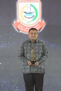 Wali Kota Appi Raih Penghargaan Nasional, Komitmen Pemerataan Pendidikan hingga Kepulauan