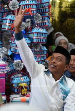 Peringatan Maulid di Masjid Hidayatullah, Bupati Sidrap Soroti Semangat Berbagi Warga Batulappa
