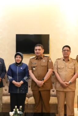 Bertemu Kepala BPS RI, Wali Kota Makassar Bahas Peluang Pendidikan Afirmasi Penguatan Statistik