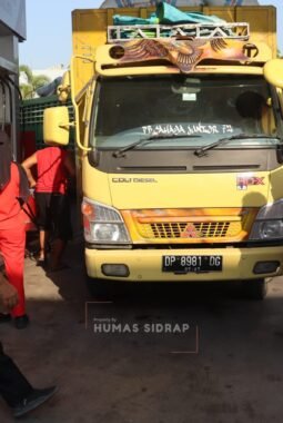 Ganjil-Genap Pengisian BBM Bersubsidi Mulai Berlaku di Sidrap, Wabup Pantau Langsung Sejumlah SPBU