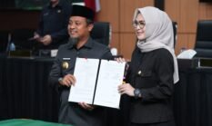 Paripurna DPRD Sulsel  Persetujuan dan Penandatanganan Bersama Atas Ranperda Perubahan Anggaran TA 2026 Bersama DPRD Sulsel dan Gubernur Sulsel