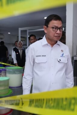 Kosmetik Ilegal Mengandung Bahan Obat Terlarang Terbongkar, Taruna Ikrar Ancam Tindak Tegas Pelaku